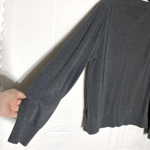 Tommy Hilfiger Grey Pima Cotton Knit V Neck Pullover Light Sweater L - Picture 9 of 13